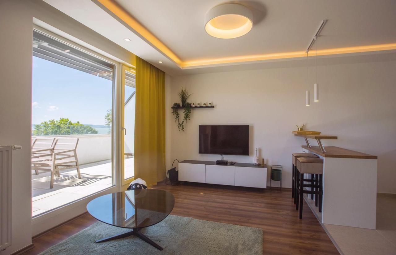Sunset Resort - Lakeside Boutique Apartments Фоньод Номер фото