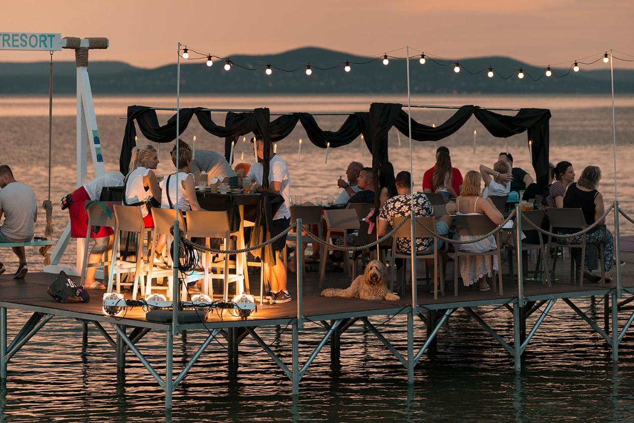 Sunset Resort - Lakeside Boutique Apartments Фоньод Экстерьер фото